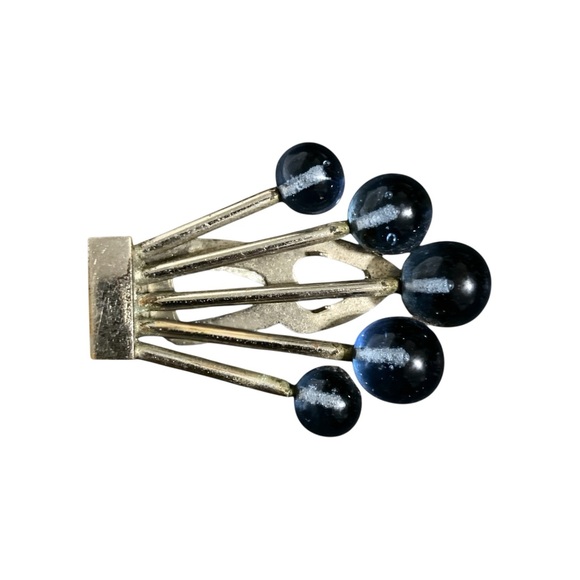 Vintage Jewelry - Vintage 1940s Blue Bead Dress Clip